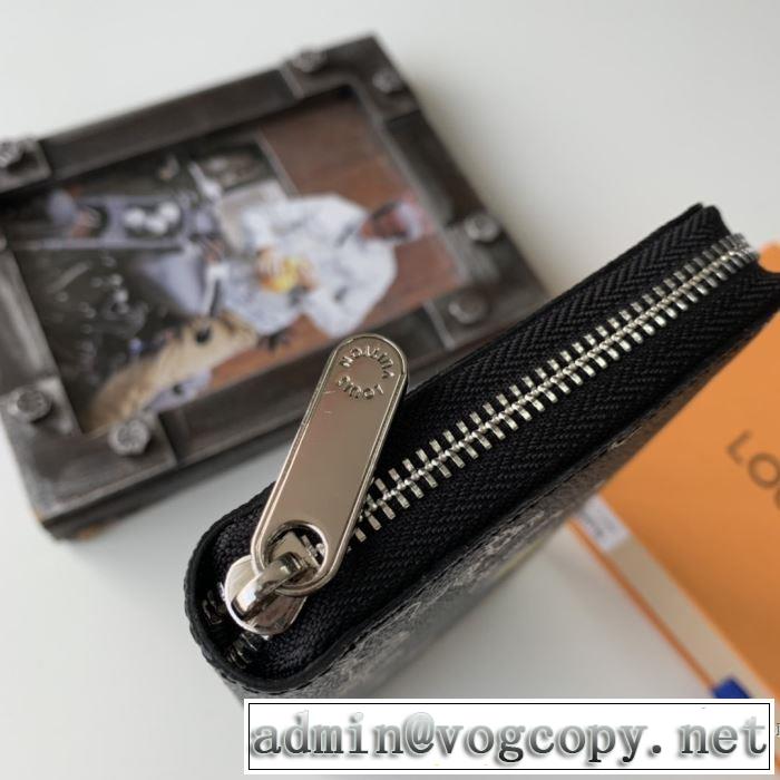 カジュアルコーデオシャレ  財布/ウォレットもちろん相性抜群  ルイ ヴィトン LOUIS VUITTON 速報！2019年秋ファッショントレンド