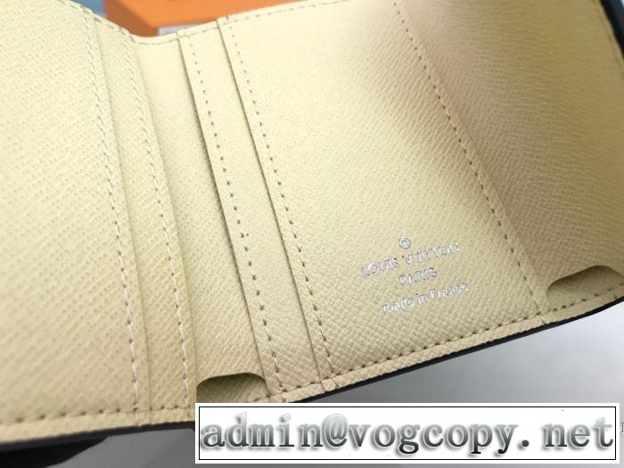 大人かわいい秋冬コーデを楽しみ ルイ ヴィトン LOUIS VUITTON 2019秋のファッショントレンドはこれ 財布/ウォレット