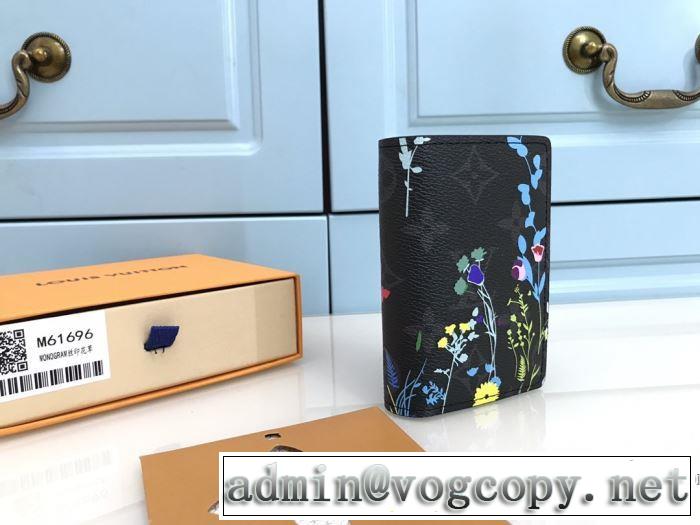 秋冬コーデと相性がいい ルイ ヴィトン おしゃれなファッションコーデ LOUIS VUITTON 財布/ウォレット 2019トレンド秋冬おすすめ安い