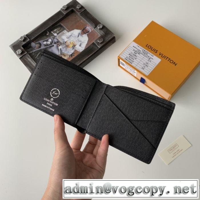 LOUIS VUITTON 2019-20秋冬トレンドファッション ルイ ヴィトン  財布/ウォレット 最新秋冬トレンドをチェック