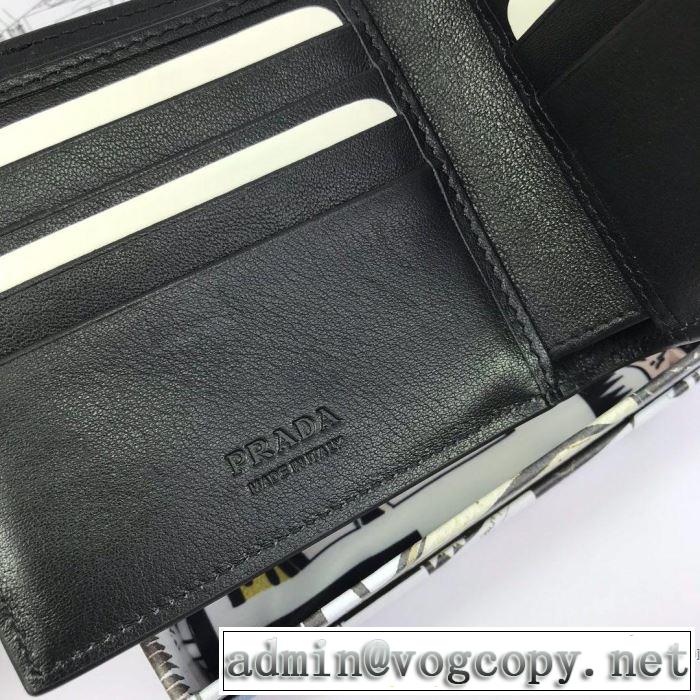 プラダ PRADA 財布 2色可選 2019春夏トレンドアイテム 爽やかカジュアル人気