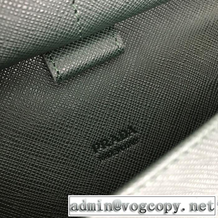 2019-2020秋冬のファッション プラダ PRADA最新トレンドコーデおすすめ 財布/ウォレット おすすめする注目トレンド