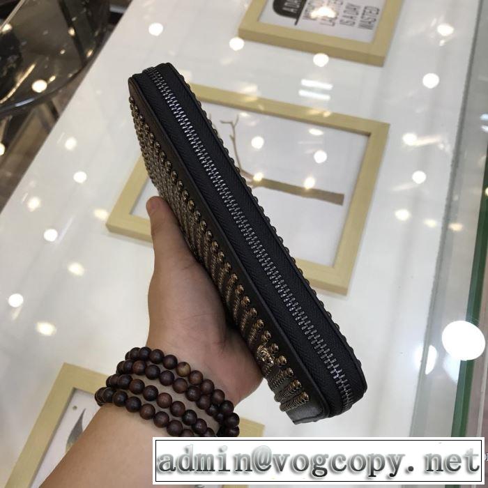 今流行のストリート上品 ヴェルサーチVERSACE 財布 おしゃれな夏ファッション2019