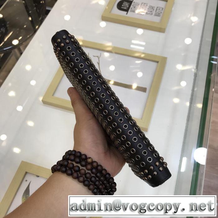 今流行のストリート上品 ヴェルサーチVERSACE 財布 おしゃれな夏ファッション2019