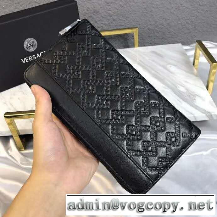 2019年春夏流行ファッション 大人の可愛さを引き立て ヴェルサーチVERSACE 財布