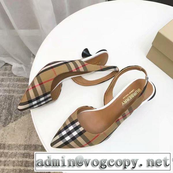 バーバリー BURBERRY ハイヒール 【2019春夏】最新コレクション 春夏シンプルファッションでOK！
