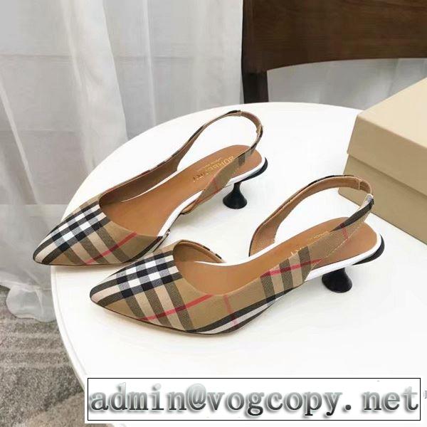 バーバリー BURBERRY ハイヒール 【2019春夏】最新コレクション 春夏シンプルファッションでOK！