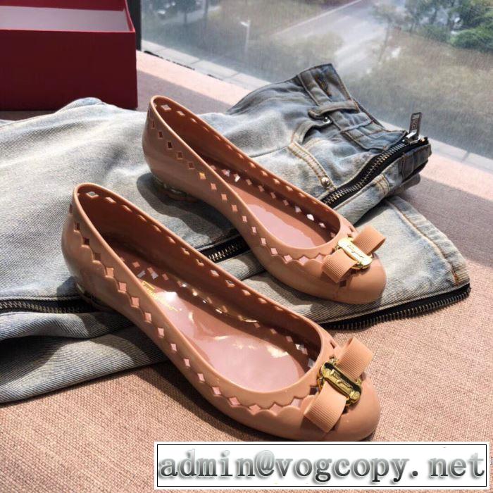夏先に大活躍する 2019春夏の大注目トレンド サルヴァトーレフェラガモ FERRAGAMO ローファー 多色可選