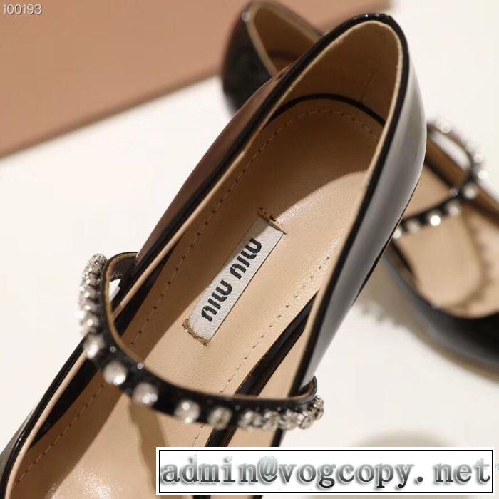 暑い季節も大活躍 《2019年》今、注目のストリート ミュウミュウ MIUMIU ハイヒール 2色可選