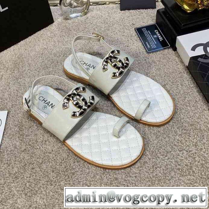 CH CH サンダル 《2019年》今、注目のストリート さわやか夏スタイル新品