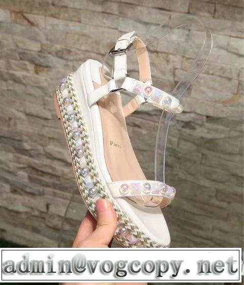 大人可愛いスタイル 2019年春夏流行ファッション クリスチャンルブタン Christian Louboutin サンダル 4色可選