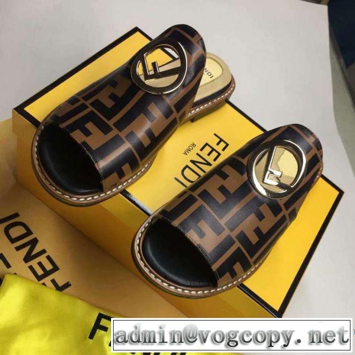 フェンディ FENDI サンダル 2019年春夏のトレンドアイテム クラシカルな雰囲気