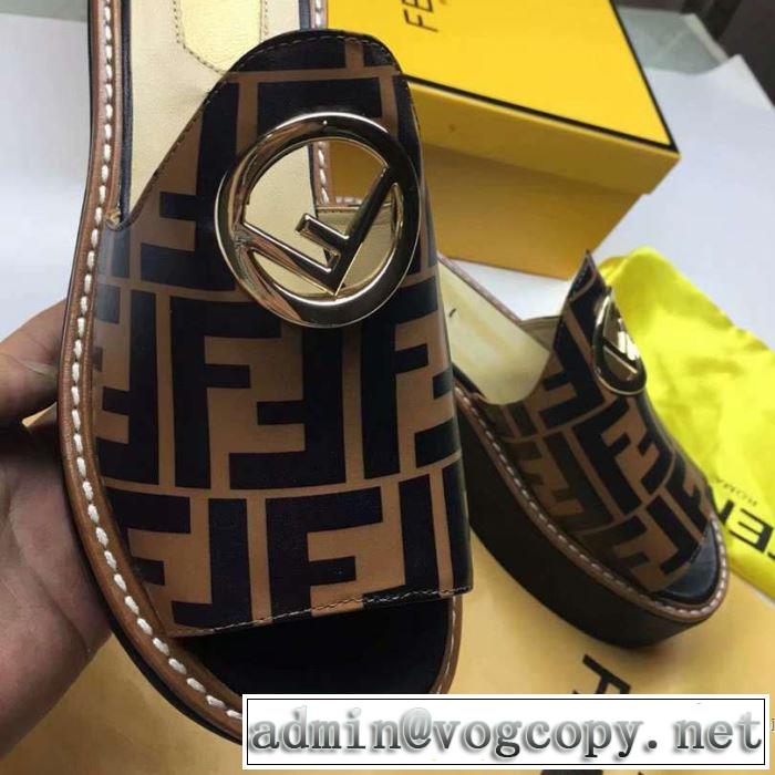 フェンディ FENDI サンダル 2019年春夏のトレンドアイテム クラシカルな雰囲気