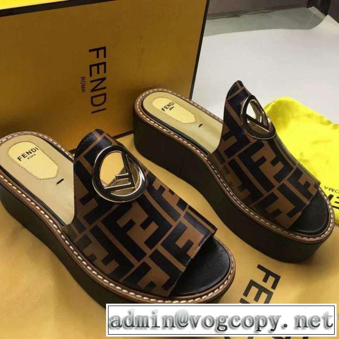 2019春夏も引き続きトレンド フェンディ FENDI サンダル 春夏！大人カジュアル