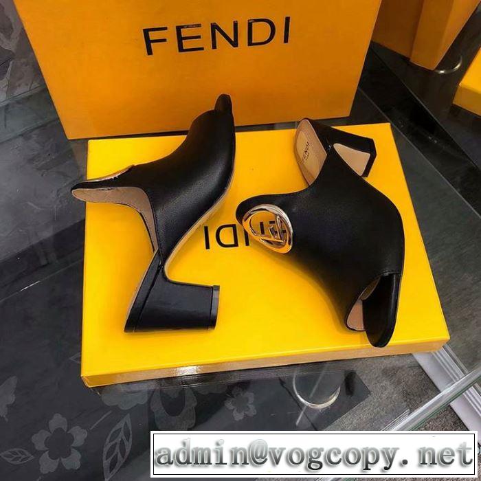 目を引く春夏トップス 2019春夏の大注目トレンド フェンディ FENDI サンダル 2色可選