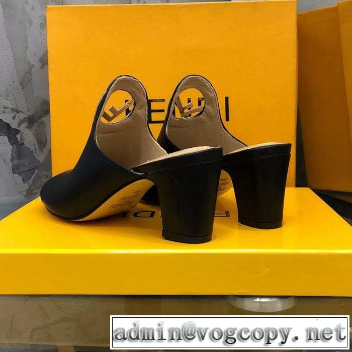 目を引く春夏トップス 2019春夏の大注目トレンド フェンディ FENDI サンダル 2色可選