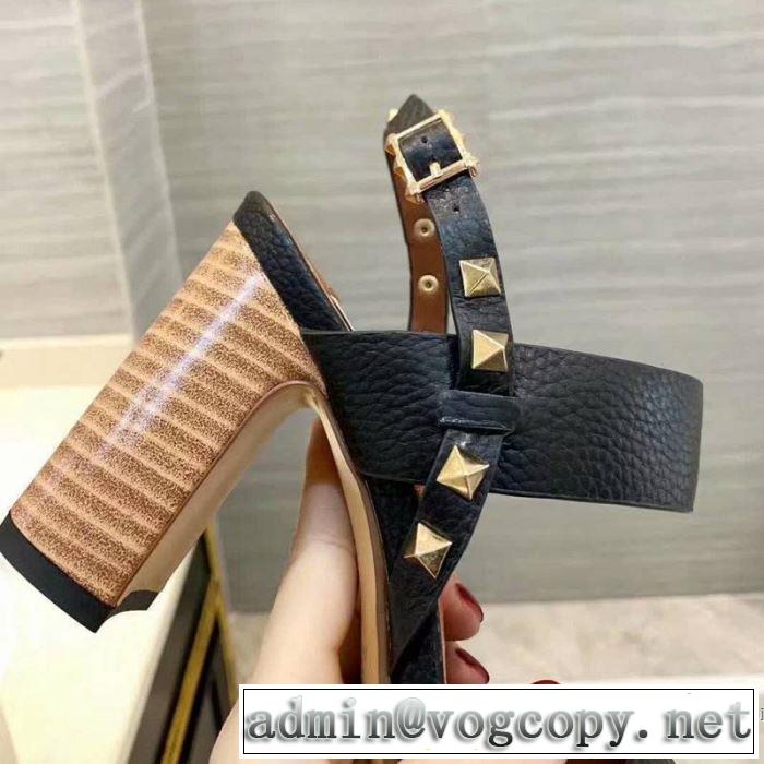 【2019年】夏のファッション 春夏らしい爽やかさ ヴァレンティノ VALENTINO サンダル 4色可選