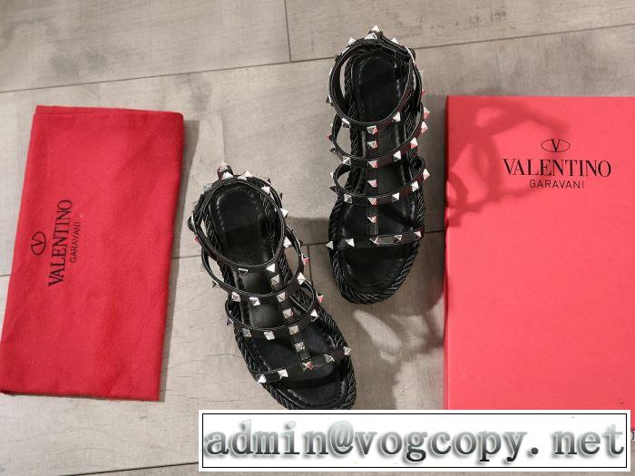 ヴァレンティノ VALENTINO サンダル 4色可選 2019春夏も引き続きトレンド 今っぽく新作アイテム