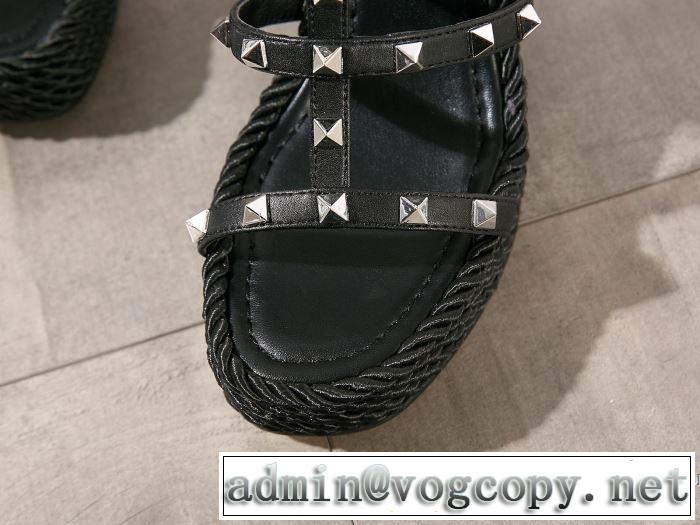ヴァレンティノ VALENTINO サンダル 4色可選 2019春夏も引き続きトレンド 今っぽく新作アイテム