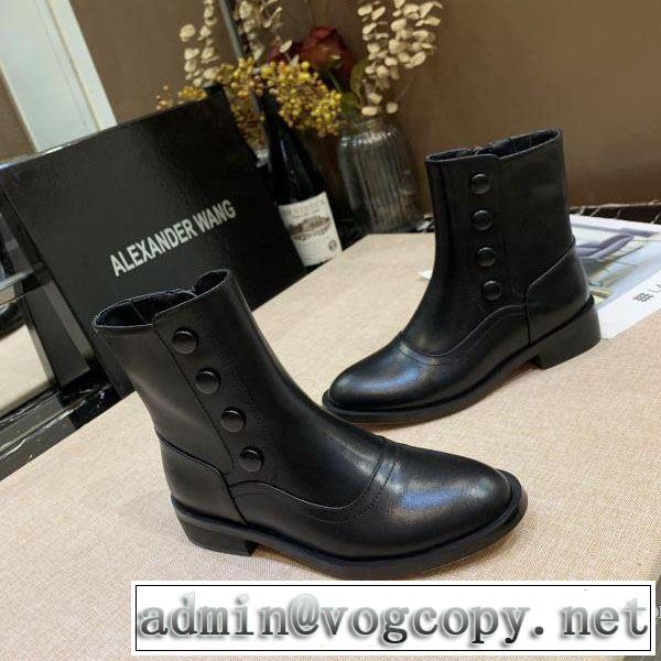2019秋断然ブランド推し  レザーブーツ 秋冬コーデと相性がいい アレキサンダーワン ALEXANDER WANG おしゃれなファッションコーデ