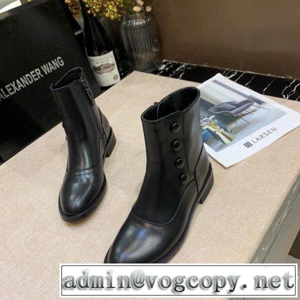 2019秋断然ブランド推し  レザーブーツ 秋冬コーデと相性がいい アレキサンダーワン ALEXANDER WANG おしゃれなファッションコーデ