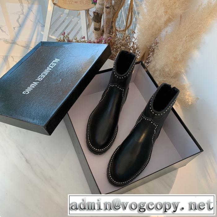ALEXANDER WANG 今年らしい新しい人気色 レザーブーツ シンプルに着こなしたい アレキサンダーワン 最速2019秋冬トレンドブランド