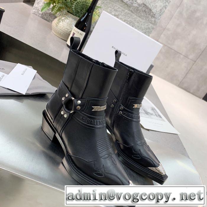 3色可選 バレンシアガ 今年の流行りファション BALENCIAGA やっぱり優しい色 レザーブーツ 【2019秋冬トレンド】押さえておきたい