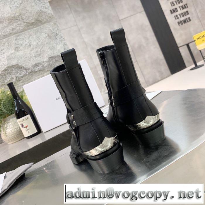 3色可選 バレンシアガ 今年の流行りファション BALENCIAGA やっぱり優しい色 レザーブーツ 【2019秋冬トレンド】押さえておきたい