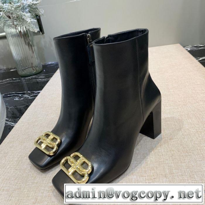 2色可選 BALENCIAGA 秋服コーデ2019年版 バレンシアガ 大胆なチェックの人気トレンド  レザーブーツ 秋にはやる最新作を先取り
