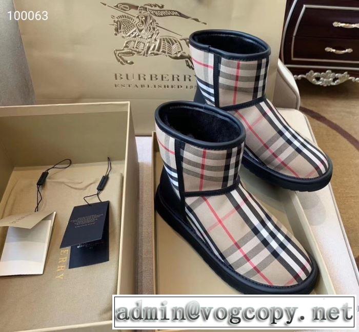 大人かわいい秋冬コーデを楽しみ バーバリー おしゃれ度アップ秋冬コレクション BURBERRY レザーブーツ 2019秋のファッショントレンドはこれ