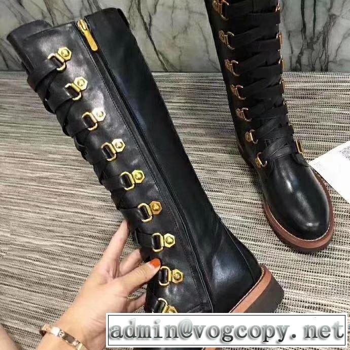 2019-2020秋冬のファッション レザーブーツ 最新トレンドコーデおすすめ ディオール DIOR  機能性が良くブランド新品