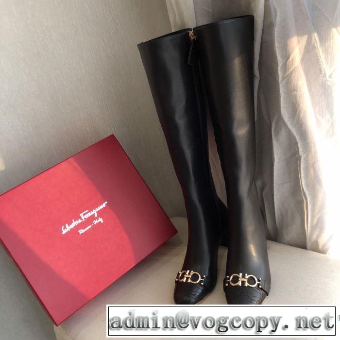 今季トレンド抜け感新品  今季トレンドをうまく取り サルヴァトーレフェラガモ FERRAGAMO レザーブーツ 【2019秋冬】の注目トレンド