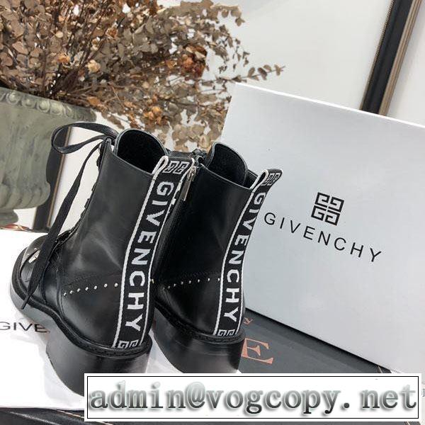 レザーブーツ 気になる2019年秋のファッション ジバンシー GIVENCHY  トレンド入り確実最新コレクション