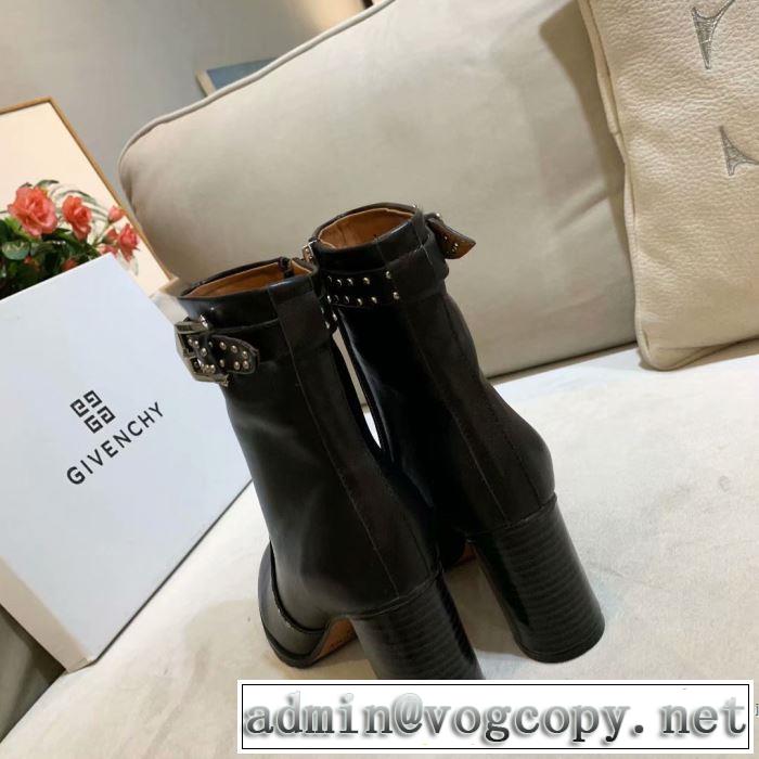 GIVENCHY 今季トレンドをうまく取り 2色可選 ジバンシー お洒落で秋冬注目トレンド  レザーブーツ 【2019秋冬】の注目トレンド