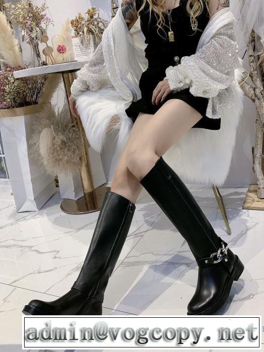 【2019秋冬トレンド】押さえておきたい ジバンシー GIVENCHY サイズのよさを感じる新作 レザーブーツ 秋にこれがはやりそう