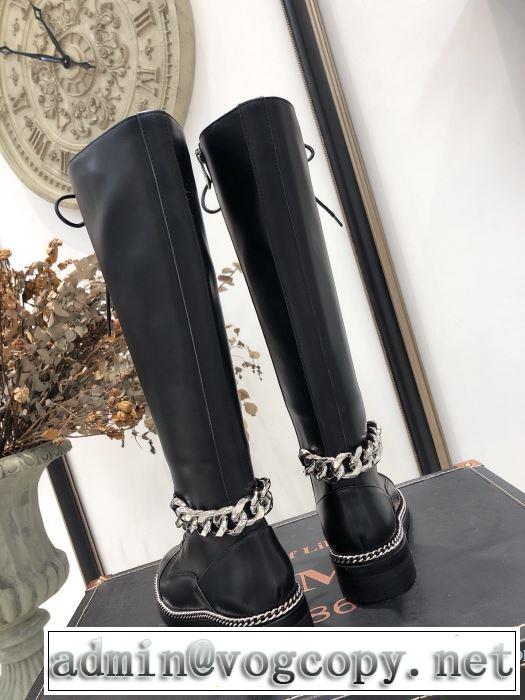 とにかく完璧ブランド新作 ジバンシー 秋服コーデ2019年版 GIVENCHY レザーブーツ 大胆なチェックの人気トレンド