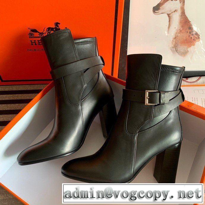 人気ファッション雑誌でも掲載 レザーブーツ 最重要！2019秋冬トレンド エルメス HERMES 最新トレンドコーデおすすめ