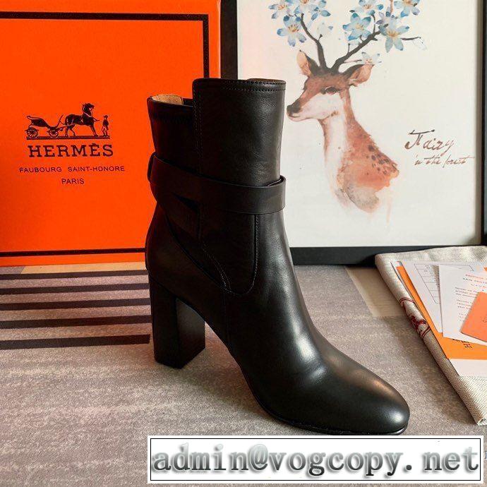 人気ファッション雑誌でも掲載 レザーブーツ 最重要！2019秋冬トレンド エルメス HERMES 最新トレンドコーデおすすめ