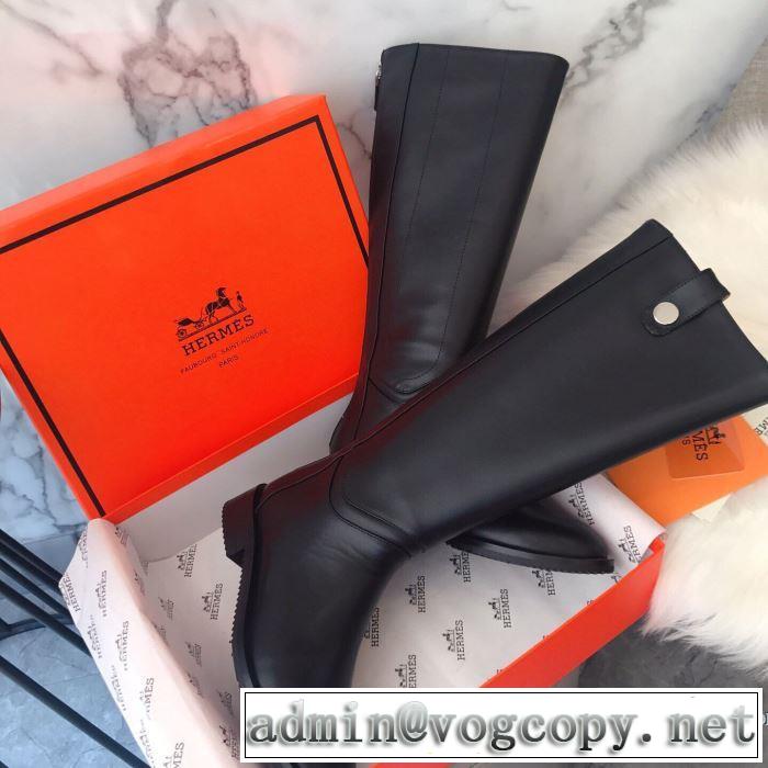 エルメス 2020秋冬流行ファション  HERMES ファッショントレンドを早速チェック レザーブーツ  最高にCOOL秋冬新作