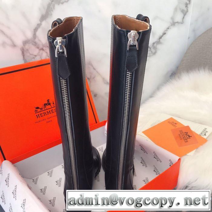 エルメス 2020秋冬流行ファション  HERMES ファッショントレンドを早速チェック レザーブーツ  最高にCOOL秋冬新作