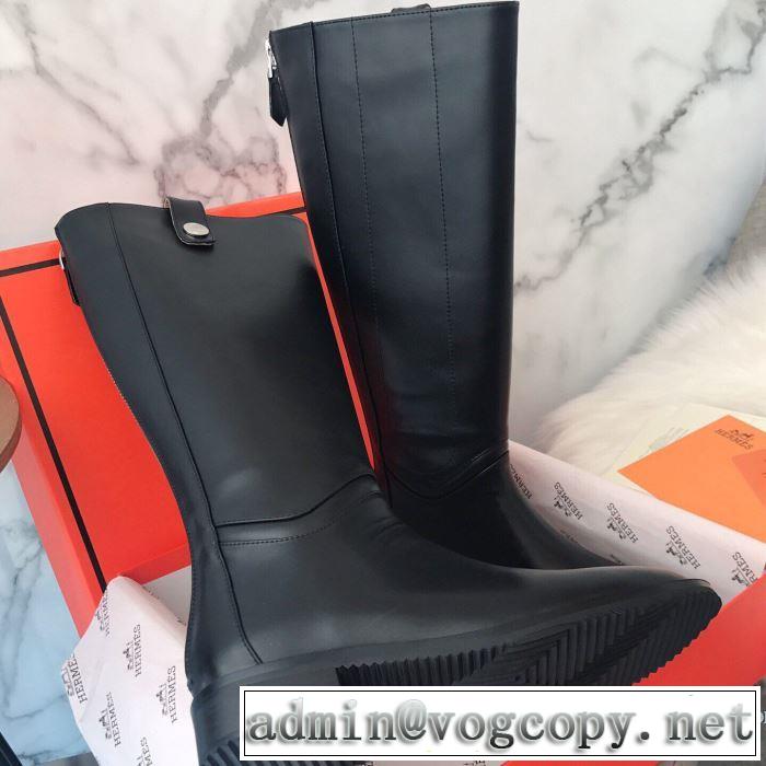 エルメス 2020秋冬流行ファション  HERMES ファッショントレンドを早速チェック レザーブーツ  最高にCOOL秋冬新作