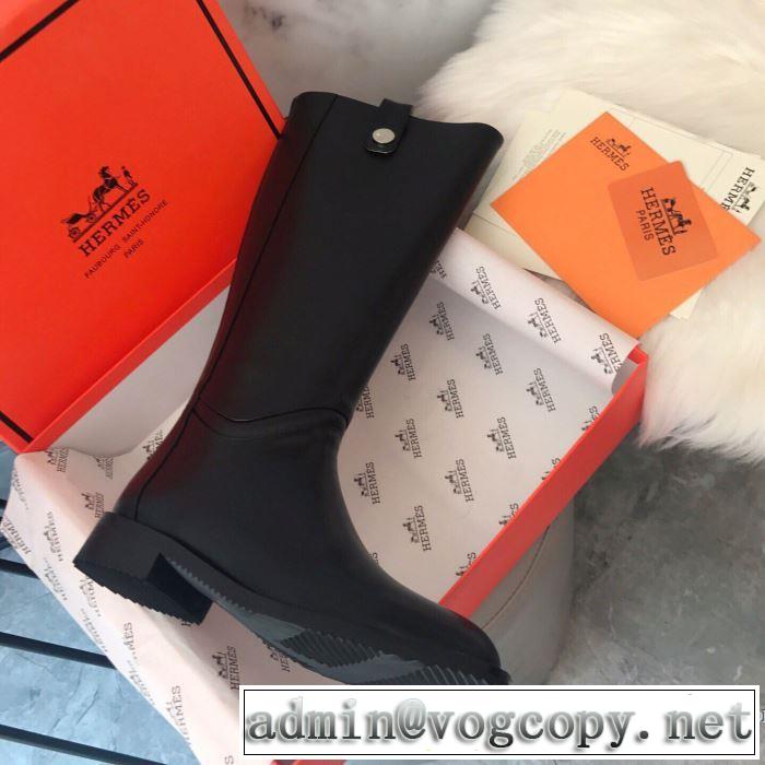 エルメス 2020秋冬流行ファション  HERMES ファッショントレンドを早速チェック レザーブーツ  最高にCOOL秋冬新作