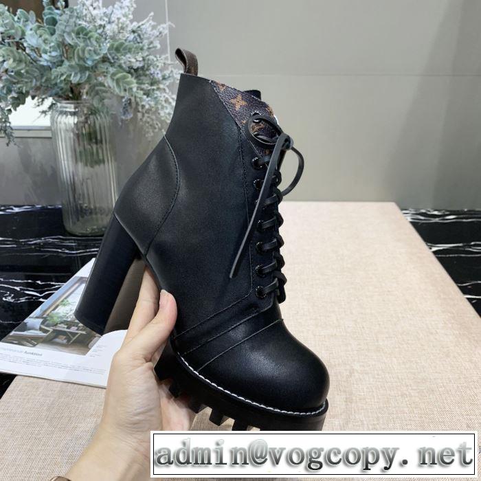 秋服コーデ2019年版 3色可選 ルイ ヴィトン LOUIS VUITTON 秋にはやる最新作を先取り レザーブーツ 大胆なチェックの人気トレンド