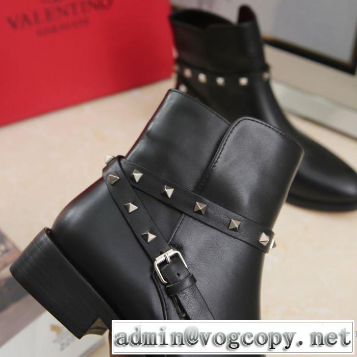 2色可選 気になる2019年秋のファッション ヴァレンティノ今から取り入れられるトレンド  VALENTINO レザーブーツ 活躍するトレンドアイテム
