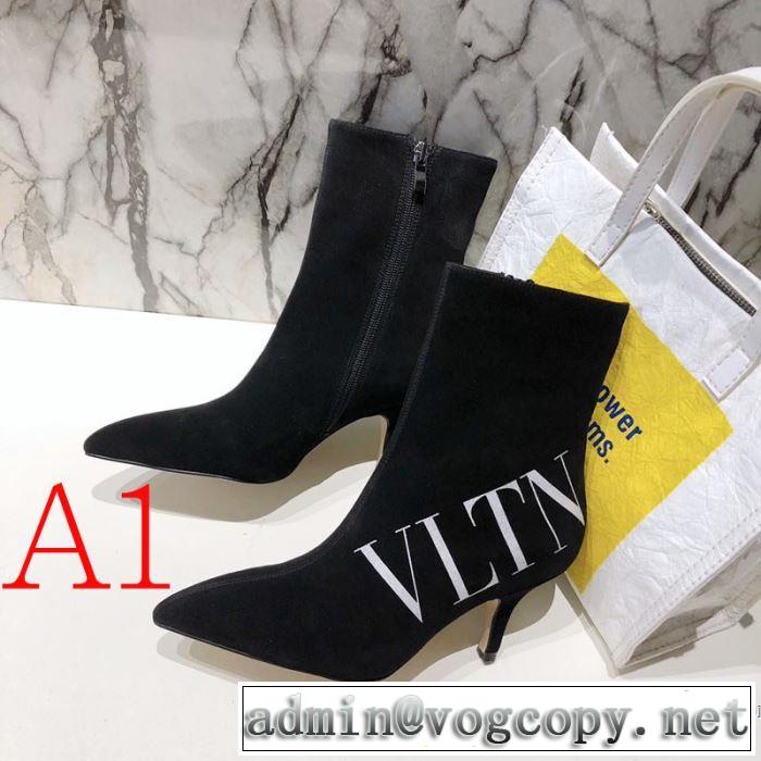 レザーブーツ 3色可選 2019年秋冬に欠かせない ヴァレンティノおしゃれでおすすめ今季トレンド  VALENTINO  2019トレンドファッション新品
