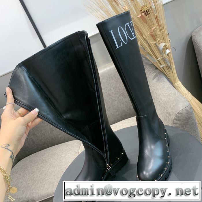 秋冬流行りファション ヴァレンティノ VALENTINO 最新秋冬トレンドをチェック！2019-20秋冬 レザーブーツ 絶対おさえるべきカラーと最新