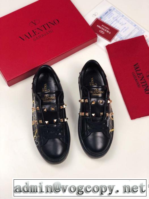 2019年春夏流行ファッション 大人の可愛さを引き立て ヴァレンティノ VALENTINO ランニングシューズ 2色可選
