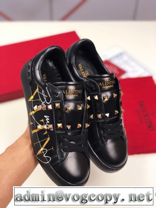 2019年春夏流行ファッション 大人の可愛さを引き立て ヴァレンティノ VALENTINO ランニングシューズ 2色可選