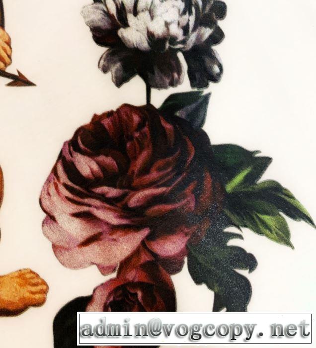 海外セレブは大人気 《2019年》今、注目のストリート Dolce&Gabbana ドルチェ＆ガッバーナ 2色可選  半袖Tシャツ