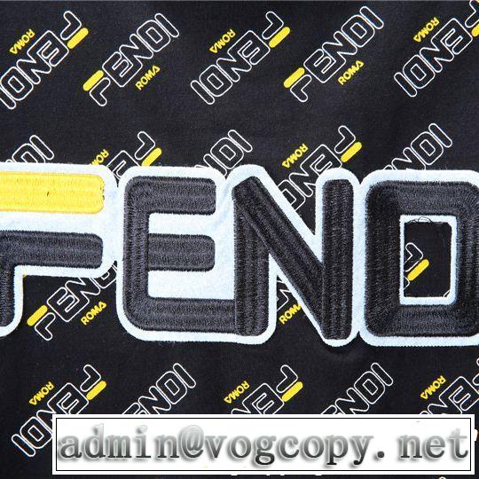 半袖Tシャツ 2色可選 大人可愛いスタイル切りっぱなしデザイン  FENDI フェンディ